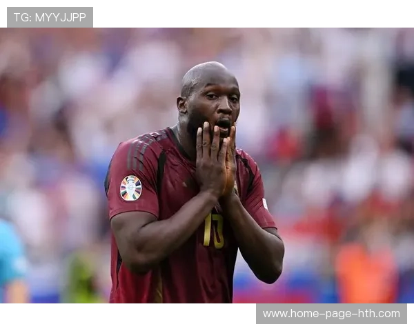 卢卡库连续头球摆渡，帮助比利时形成多次射门——比利时攻击力的全新突破