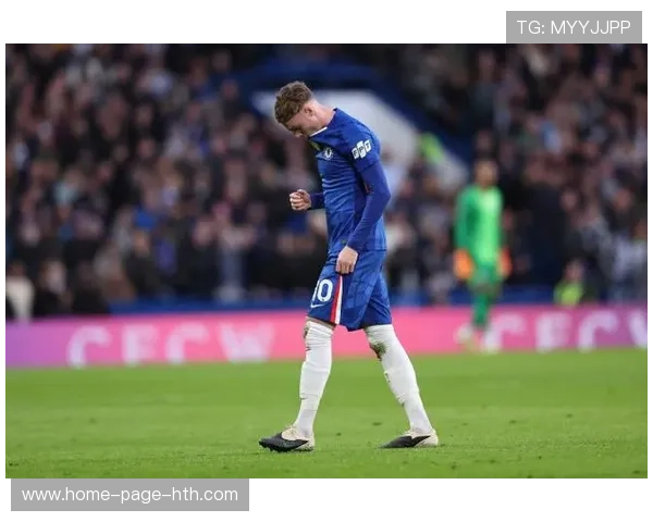 帕尔默禁区过人后推射，蓝桥震撼不已